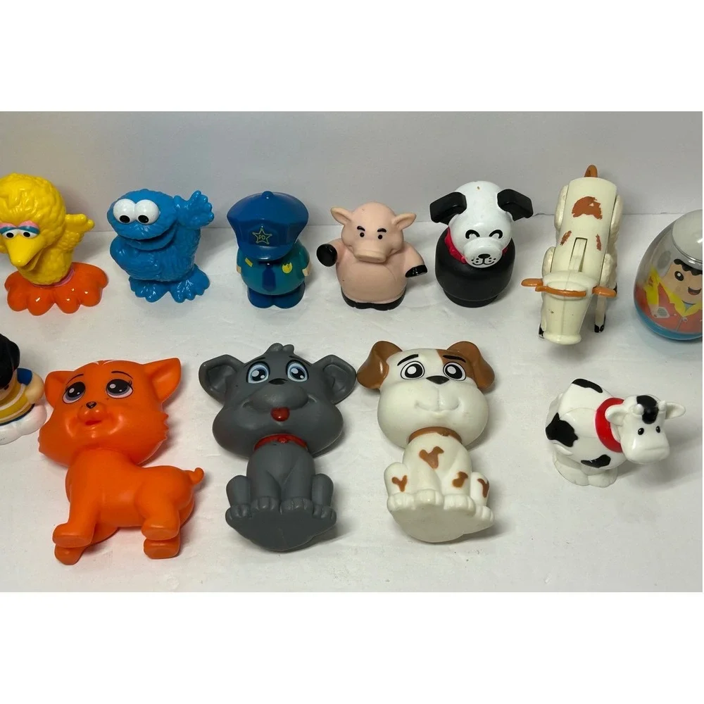 Vintage Toy Figurine‎ Lot Of 14 Little People Animals Big Bird Cookie Monster